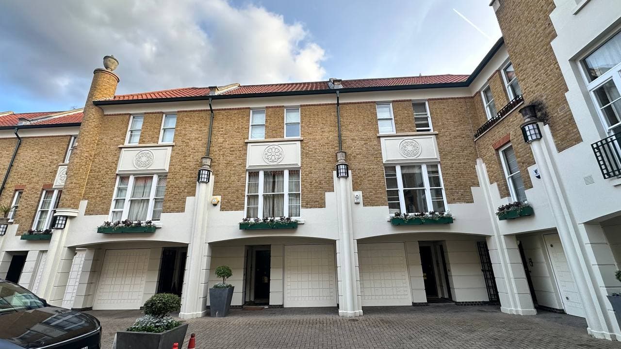 Street elevation during scaffolded works