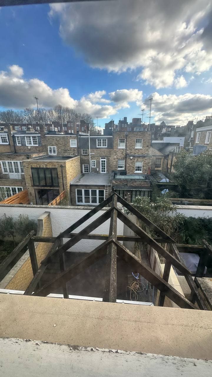 Roof-level access across surrounding London properties